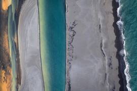Icelandic coastline (Gerald Macua) - Muzeo.com