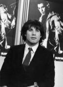 John Travolta In Paris (Rue des Archives) - Muzeo.com