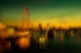 London at Dusk (Peter Davidson) - Muzeo.com
