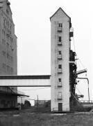 Magdeburg, Industriehafen, Silo Hansa (Peter Thieme) - Muzeo.com