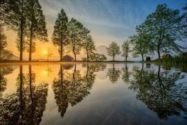 Mount Fuji reflected in Lake , Japan (Chanwit Whanset) - Muzeo.com