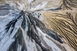 Mud Volcano (Ovi D. Pop) - Muzeo.com