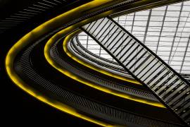 On higher level... (Gilbert Claes ) - Muzeo.com