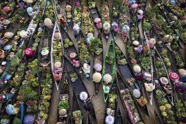 Pasar Terapung (Insan Kamil) - Muzeo.com