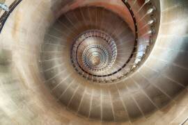 Spiral of fibonacci (Thomas Lenne) - Muzeo.com