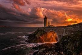 Sun is Down (Denis) - Muzeo.com