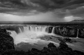 The Waterfall of the Ancient Gods (Dov Fuchs) - Muzeo.com
