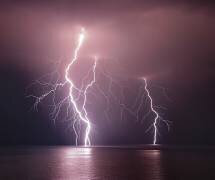 Thunderbolt over the sea (nini_filippini) - Muzeo.com