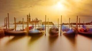 Valse of the Venetian Gondolas (Miary Andria) - Muzeo.com