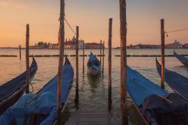 Venecian boats (Juan Romero Salamanca) - Muzeo.com
