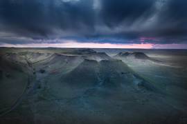 Volcanoes before rainstorm (Simoon) - Muzeo.com