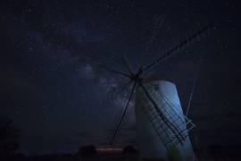 Windmill a Milky way (Jose Mor) - Muzeo.com
