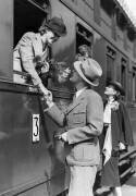 Amour, mariage, adieu dans une gare (anonyme) - Muzeo.com