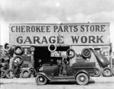 Auto parts shop. Atlanta, Georgia (Walker Evans) - Muzeo.com