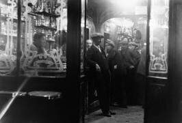 Café dans le quartier des Halles à Paris (Keystone) - Muzeo.com