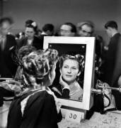 Concours de coiffure, Paris, 31 mars 1946 (Rue des Archives) - Muzeo.com