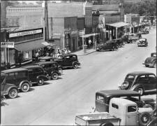 County seat of Hale County, Alabama (Walker Evans) - Muzeo.com