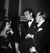 Edith Piaf (Rue des Archives) - Muzeo.com