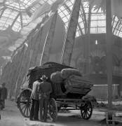 Exposition du centenaire du timbre poste (Rue des Archives) - Muzeo.com