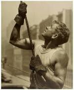 Ouvrier de l'Empire State Building (Lewis Wickes Hine) - Muzeo.com