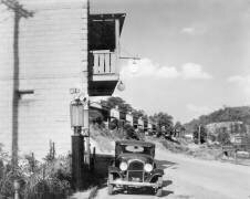 Scott's Run mining camps near Morgantown, West Virginia (Walker Evans) - Muzeo.com