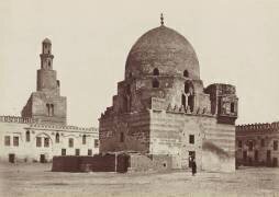 Le Caire, fontaine et mosquée de Touloum (Henri Béchard) - Muzeo.com