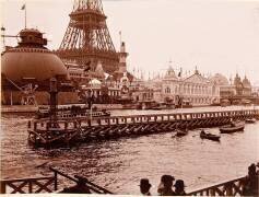 Tour Eiffel, bords de la Seine - Exposition universelle de 1900, Paris (Henri Lemoine) - Muzeo.com