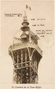 Le Sommet de la Tour Eiffel (Neurdein Frères) - Muzeo.com