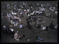 Sur la plage (John Cimon Warburg) - Muzeo.com