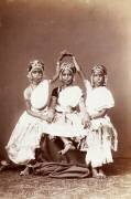Danseuses (devadasis) de Madras (anonyme) - Muzeo.com