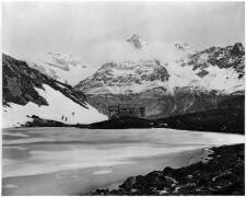 Vue du Lac Noir à Zermatt et du Obergabelhorn (Adolphe Braun) - Muzeo.com