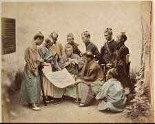 Yakounines (officiers chargés de la police du port, de la douane et de la garde de Yokohama) (Stillfried & Andersen) - Muzeo.com