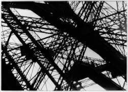 la Tour Eiffel ; détail (anonyme) - Muzeo.com