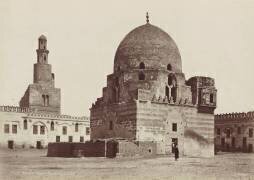 Le Caire, fontaine et mosquée de Touloum (Henri Béchard) - Muzeo.com
