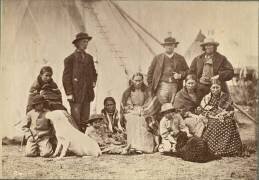 Group about Fort Laramie, Dakota (Alexander Gardner) - Muzeo.com