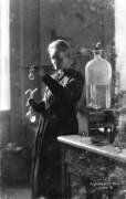 Portrait de Marie Curie (anonymous) - Muzeo.com