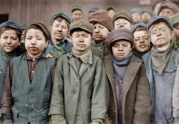 Coal Breakers (Lewis Wickes Hine) - Muzeo.com