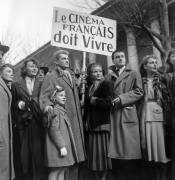 Manifestation of French cinema (Rue des Archives) - Muzeo.com