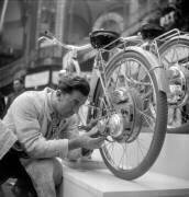 Bike and truck show, Grand Palais, Paris, October 26, 1949 (Rue des Archives) - Muzeo.com