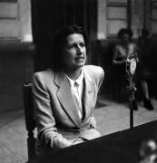 Geneviève de Gaulle-Anthonioz (Rue des Archives) - Muzeo.com