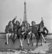 Liberation of Paris, August 1944 (Rue des Archives) - Muzeo.com